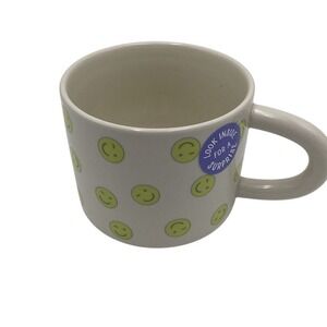 Room Essentials Smiley Face Stoneware Mug 11 oz Multicolor